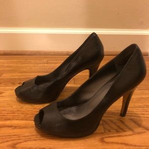 Nine West black peep toe pumps. Size 8.5.
